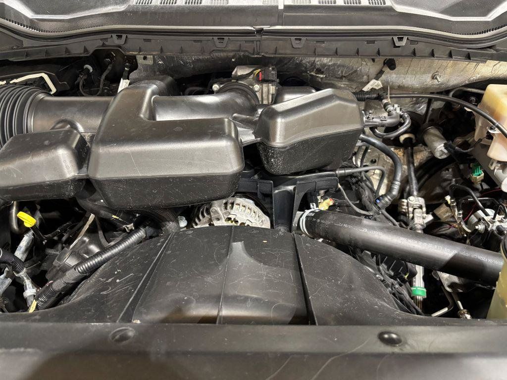 Used 2019 Ford F350 Lariat w/ Lariat Value Package AWD/4WD image 24