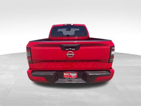 Certified 2025 Nissan Frontier SV RWD image 7