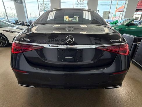 Used 2022 Mercedes-Benz S 580 4MATIC Sedan w/ AMG Line Package image 15
