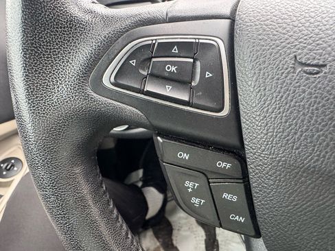 Used 2018 Ford Escape SEL image 18