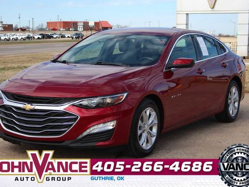 Used 2021 Chevrolet Malibu LT w/ Leather Package image 3