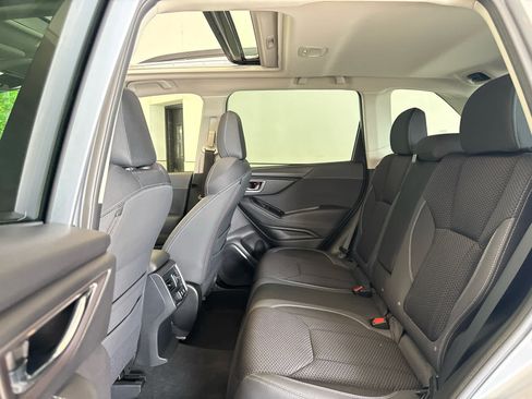 Used 2022 Subaru Forester Premium AWD/4WD image 12