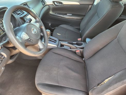 Used 2019 Nissan Sentra S FWD image 17