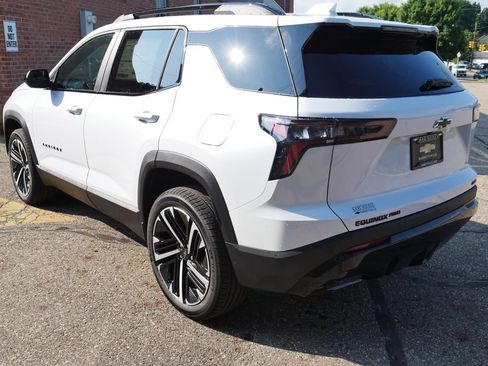 New 2026 Chevrolet Equinox RS w/ Convenience Package III AWD/4WD image 5