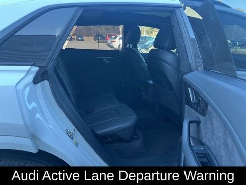 Used 2021 Audi Q8 Prestige image 38