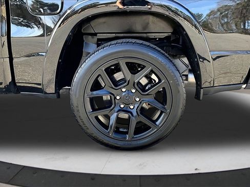 Certified 2022 RAM 1500 Laramie image 35