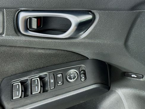 Used 2022 Honda Civic Sport image 22