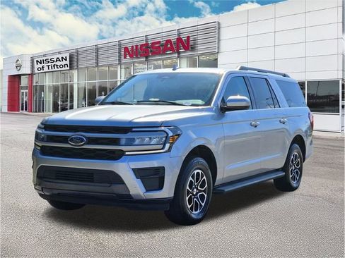 Used 2024 Ford Expedition Max XLT image 8