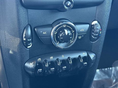 Used 2013 MINI Cooper Base image 12