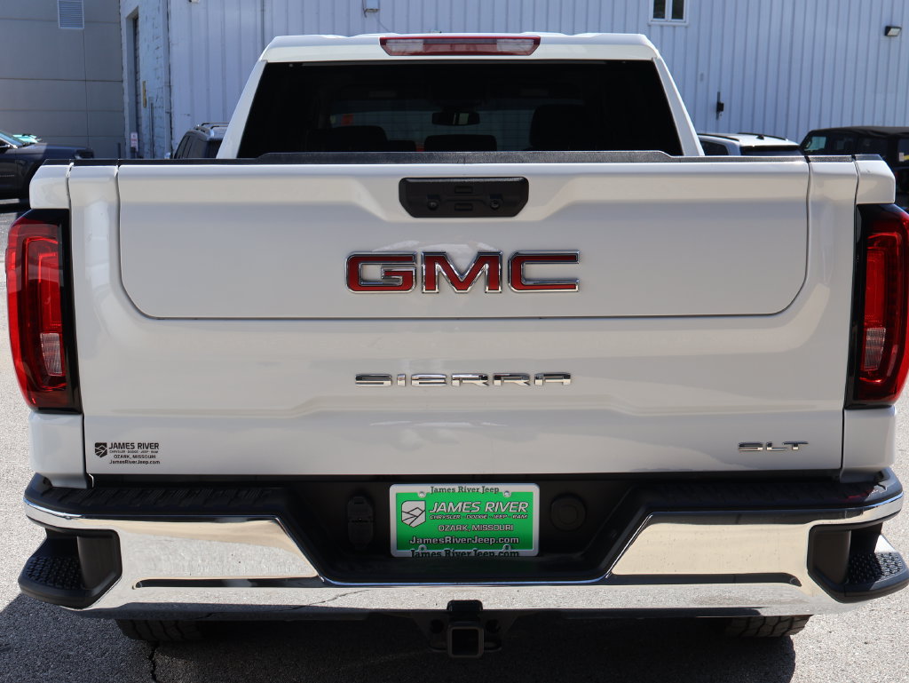 Used 2024 GMC Sierra 1500 SLT AWD/4WD image 4