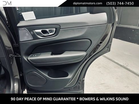 Used 2024 Volvo XC60 T8 Ultimate AWD/4WD image 26