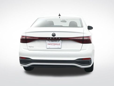 Used 2025 Volkswagen Jetta Sport FWD image 7