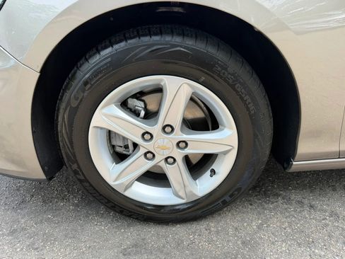Used 2024 Chevrolet Malibu LT FWD image 29