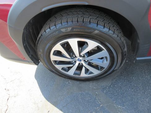 Used 2023 Subaru Outback Premium AWD/4WD image 15