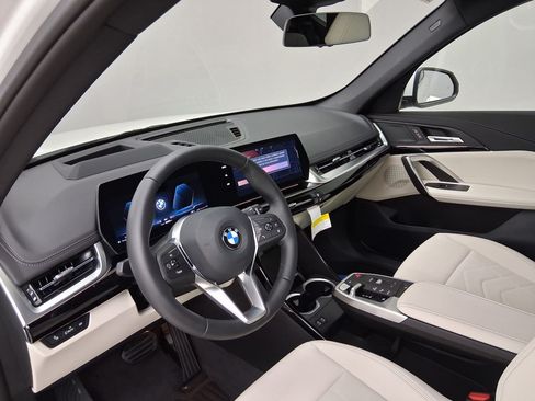 New 2026 BMW X1 xDrive28i w/ Technology Package AWD/4WD image 2