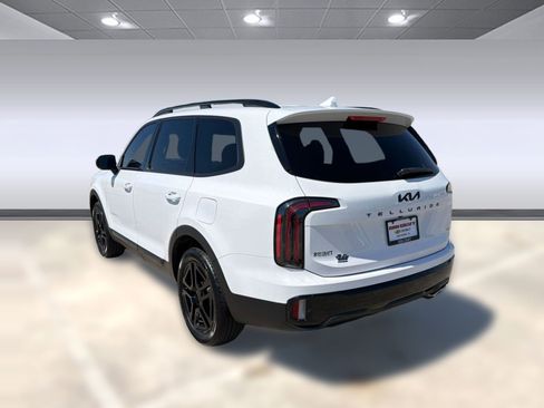 Used 2025 Kia Telluride EX X-Line image 3