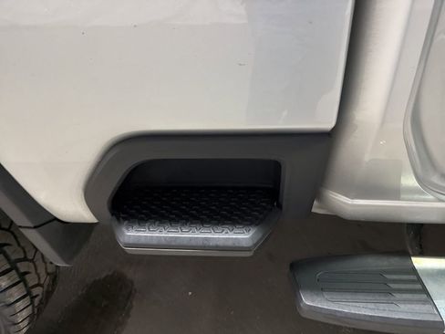 Used 2021 Chevrolet Silverado 3500 W/T image 12