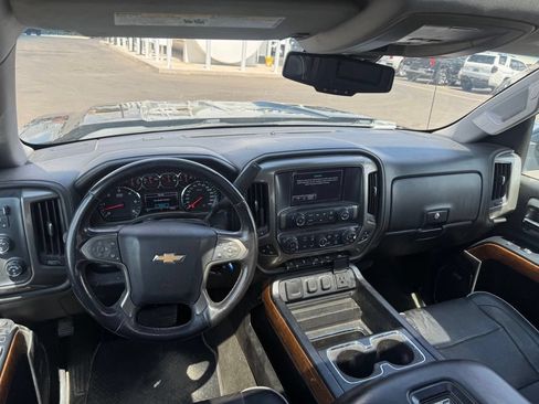 Used 2017 Chevrolet Silverado 1500 High Country AWD/4WD image 5