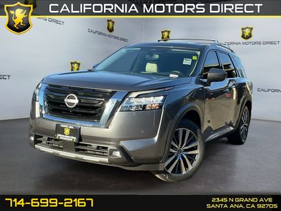 Used 2022 Nissan Pathfinder Platinum w/ Cargo Package