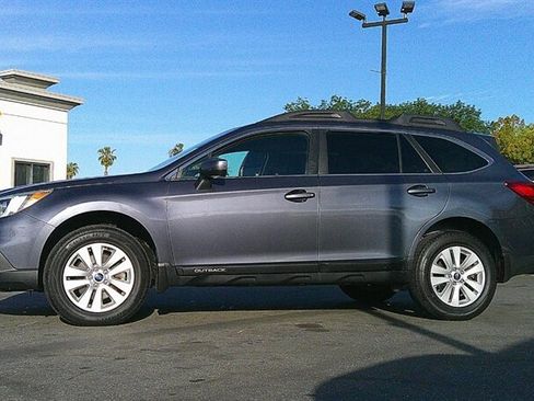 Used 2015 Subaru Outback 2.5i Premium AWD/4WD image 4
