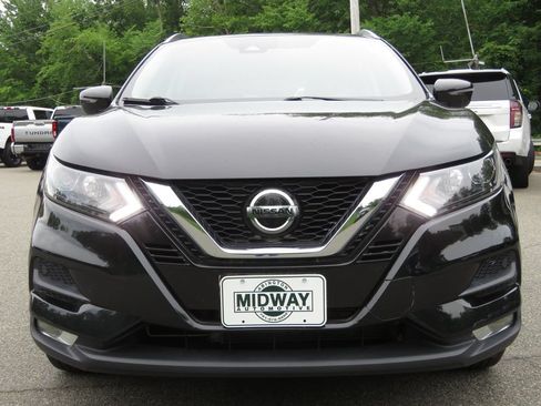 Used 2021 Nissan Rogue Sport SV AWD/4WD image 2
