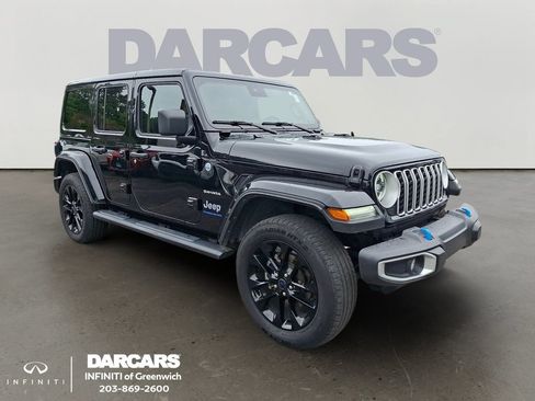 Used 2024 Jeep Wrangler Unlimited Sahara AWD/4WD image 1