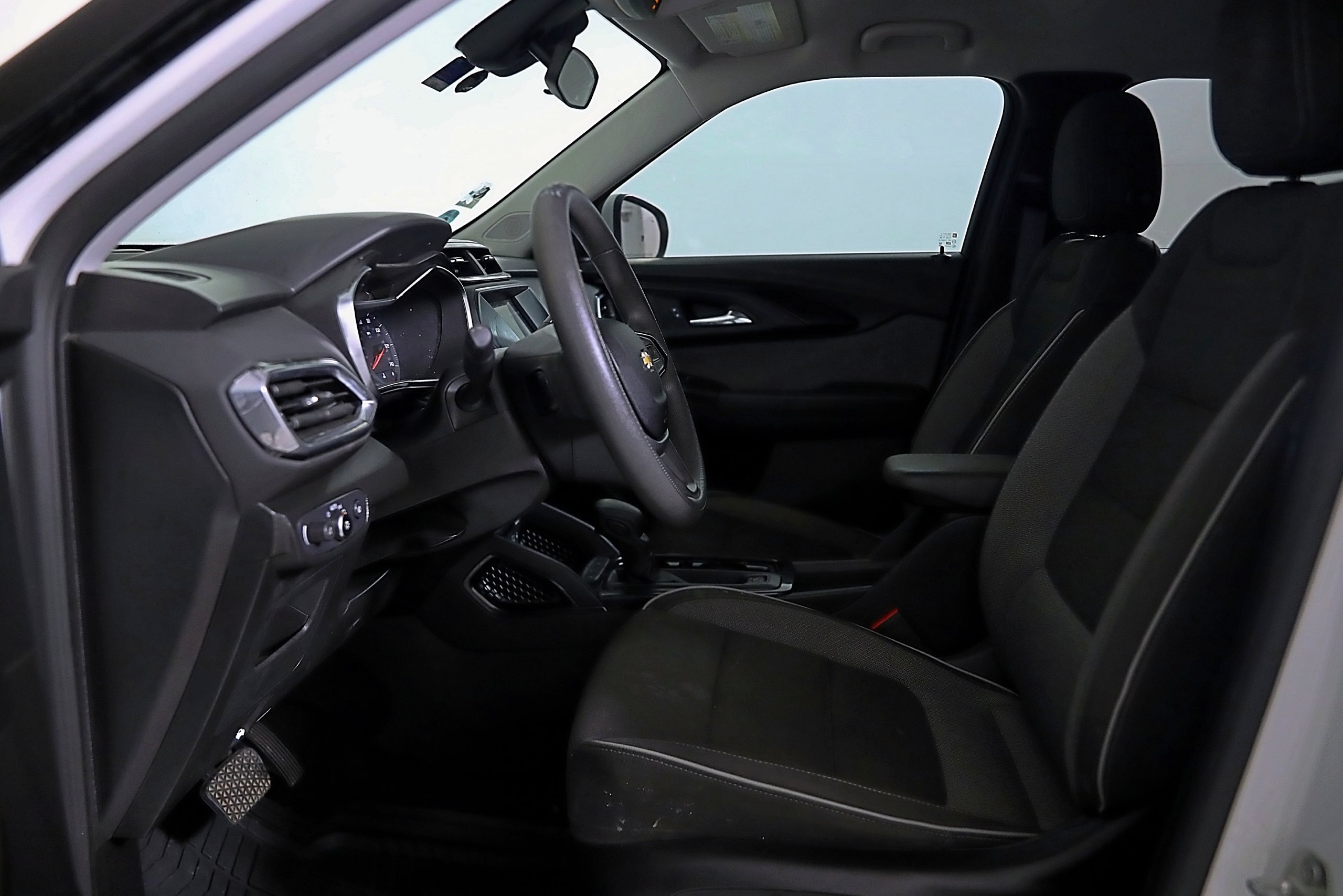 Used 2021 Chevrolet TrailBlazer LT w/ Driver Confidence Package FWD image 19