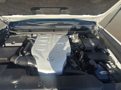 Used 2020 Lexus GX 460 image 11