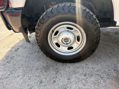 Used 2019 Ford F250 XL w/ Power Equipment Group AWD/4WD image 30