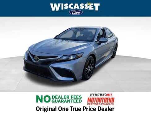 Used 2023 Toyota Camry SE image 12