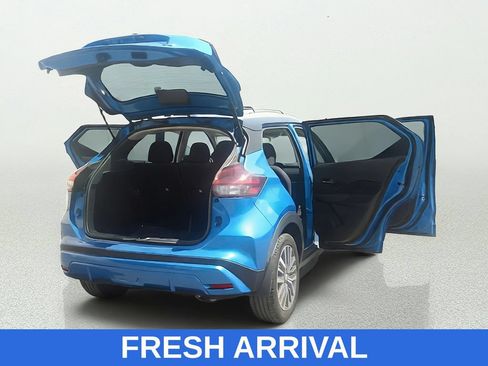Used 2021 Nissan Kicks SV FWD image 15