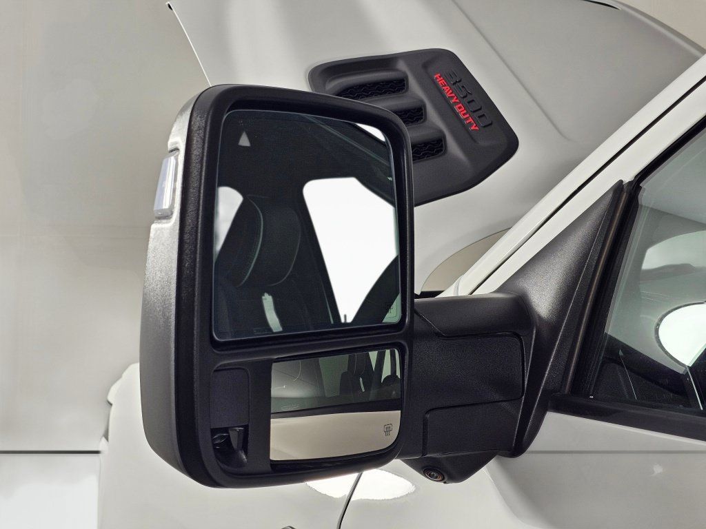 New 2026 RAM 3500 Laramie AWD/4WD image 15