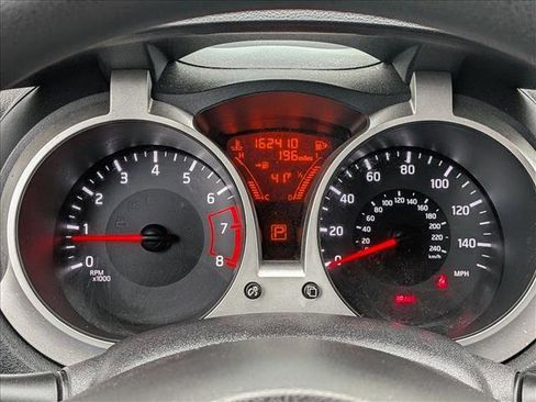 Used 2015 Nissan Juke S image 11