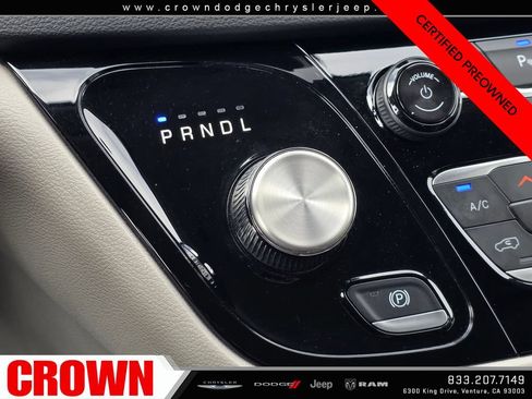 Certified 2024 Chrysler Pacifica Touring-L FWD image 27