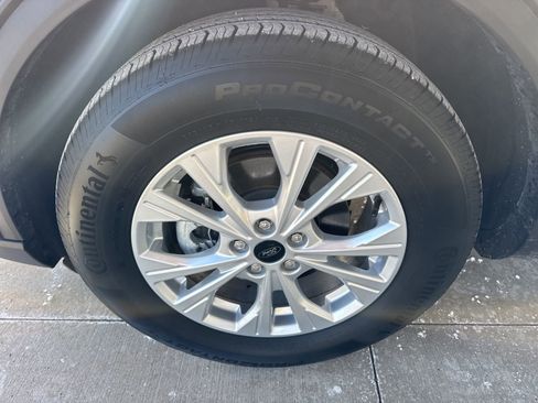 Certified 2024 Ford Escape Active w/ Tech Pack #2 image 17