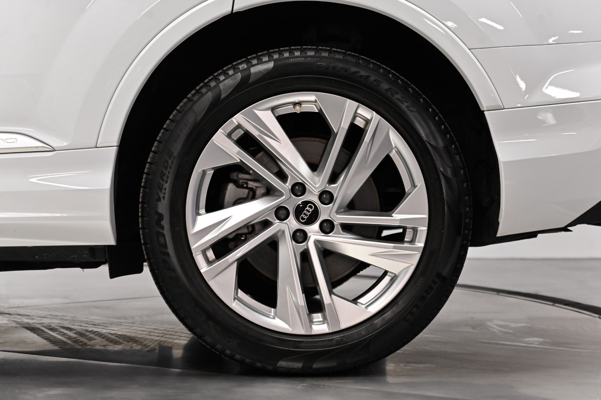 Used 2022 Audi Q7 2.0T Premium Plus AWD/4WD image 16