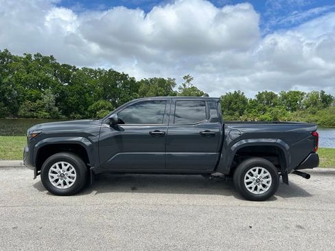 Used 2025 Toyota Tacoma SR w/ SR Upgrade Package image 2