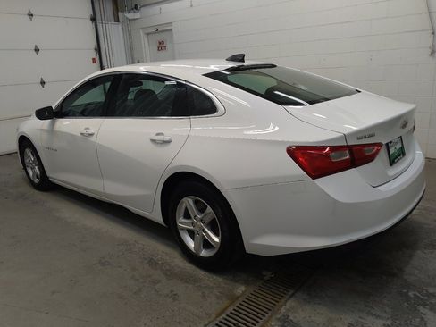 Used 2024 Chevrolet Malibu LS FWD image 3
