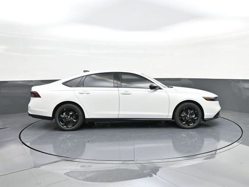 New 2025 Honda Accord SE image 21