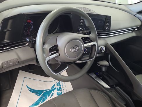 Used 2022 Hyundai Elantra SEL w/ Cargo Package FWD image 7
