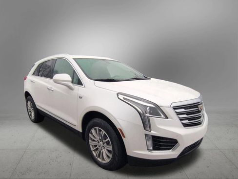 Used 2017 Cadillac XT5 Luxury image 8