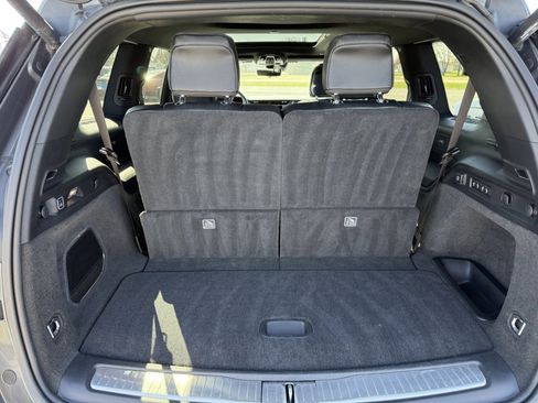 Used 2021 Jeep Grand Cherokee L Overland w/ Luxury Tech Group IV AWD/4WD image 16