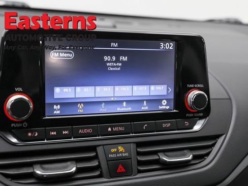 Used 2024 Nissan Altima 2.5 S image 19