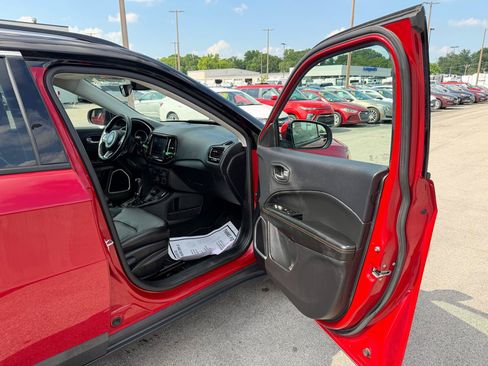 Used 2018 Jeep Compass Limited w/ Safe & Security Group AWD/4WD image 9