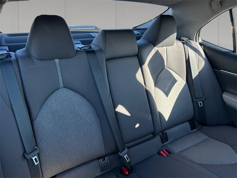 Used 2023 Toyota Camry LE image 18