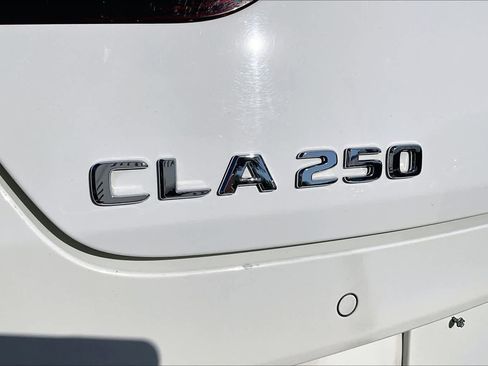 Used 2023 Mercedes-Benz CLA 250 image 10