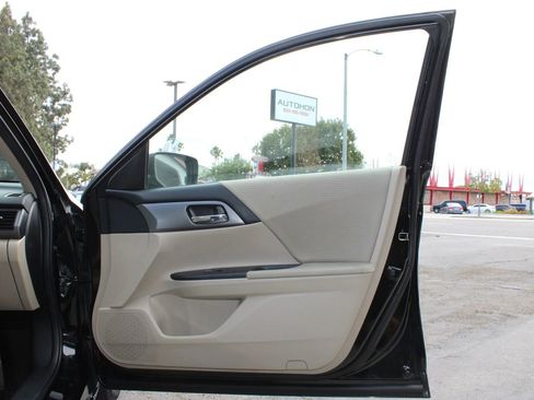 Used 2015 Honda Accord LX image 4