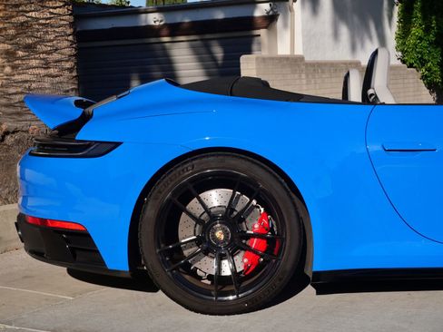 Used 2024 Porsche 911 Carrera GTS image 6