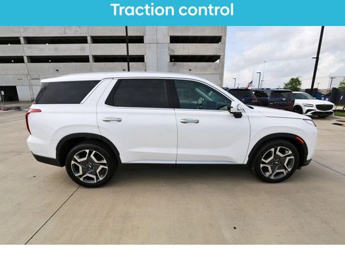 Certified 2024 Hyundai Palisade SEL w/ Premium Package AWD/4WD image 9