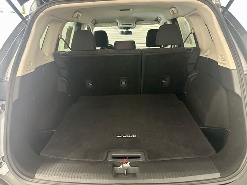 Used 2023 Nissan Rogue S AWD/4WD image 29
